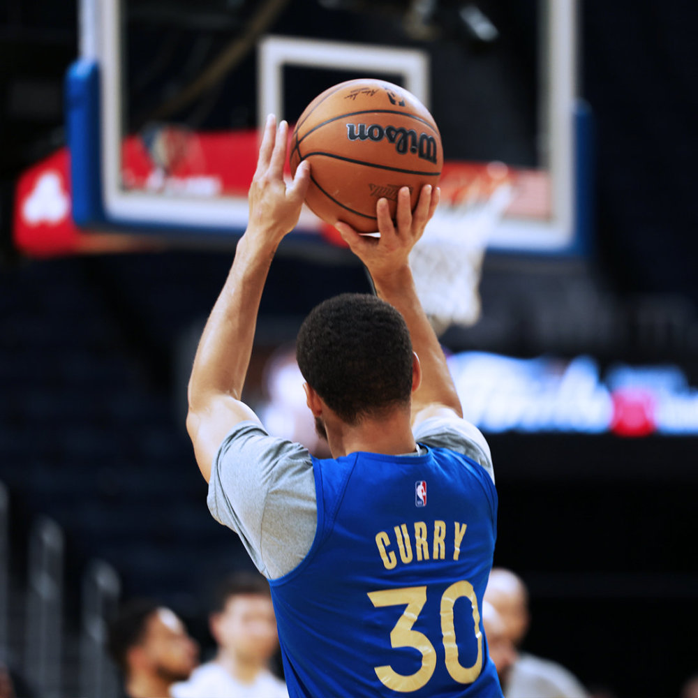 太狠了！清晨多伦多猛龙调整名单以备NBA总决赛清晨多特蒙德调整名单以备NBA总决赛，上海海港主帅复盘备战国王杯的简单介绍爱游戏平台体验